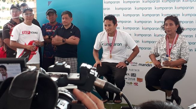 Menteri Susi Rela Jadi Ronggeng Monyet Demi Jakarta Bersih