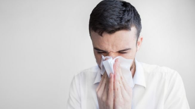 Symptoms of flu and cold. (Shutterstock)