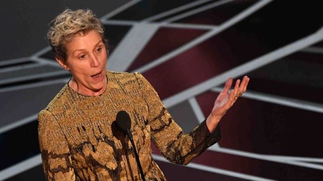 Frances McDormand meraih aktris terbaik dalam ajang penghargaan Academy Awards ke-90 atau Oscar 2018 yang diselenggarakan di Dolby Theatre, Los Angeles, pada Minggu (4/3).