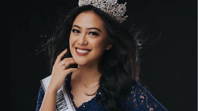 Adlina Nadhilah Maharani Optimistis Jadi Puteri Indonesia 2018