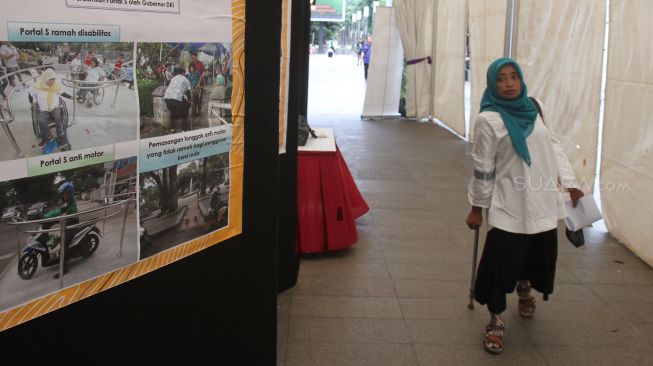 Koalisi perempuan penyandang disabilitas merayakan Hari Perempuan Internasional 2018 di Taman Ismail Marzuki, Jakarta, Kamis (8/3). 