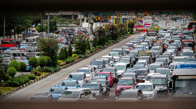 Jakarta PPKM Level 1, Ibu Kota Kembali Dilanda Macet Seperti Sebelum Pandemi