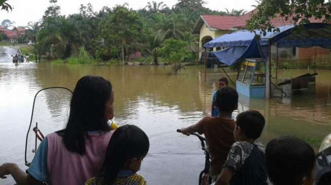 Sejumlah Jalan di Perkantoran Tanjabtim Terendam