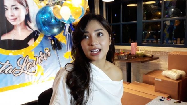 Ini Kata Nikita Willy Ditanya Sudah Tunangan dengan Indra Priawan