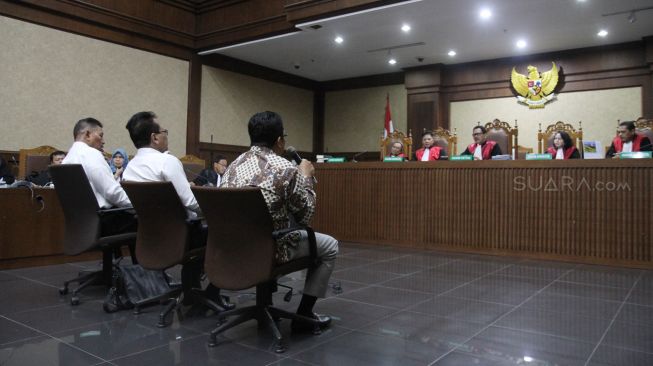 Wakil Ketua MPR, Mahyudin menjalani sidang lanjutan Setya Novanto di pengadilan Tipikor, Jakarta, Kamis (15/3). 