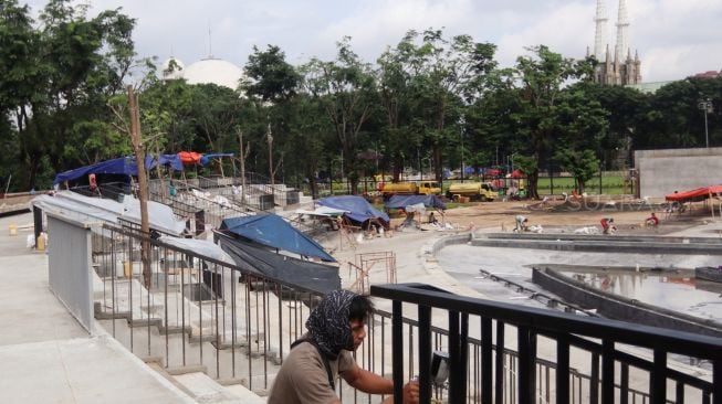  Revitalisasi Lapangan Banteng, di Jakarta, Jumat (16/3).