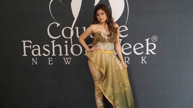 Tabita Rosaline Bangga Nyanyi di New York Fashion Week