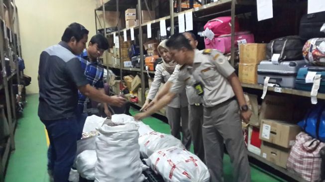 Bandara Soetta Sita Bawang Bombay Pembawa Bakteri dari Nigeria