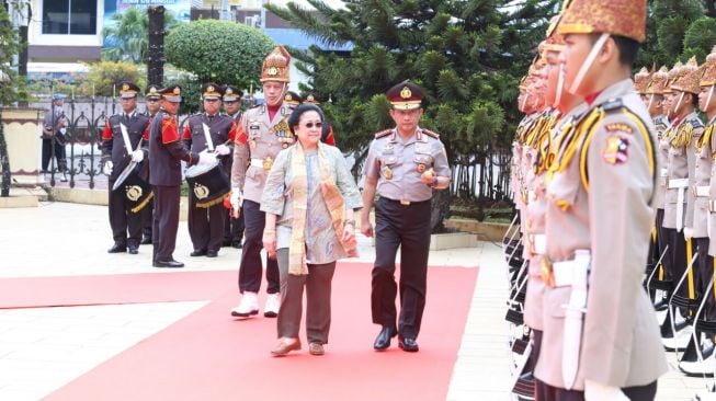 Megawati Temui Tito Karnavian di Mabes Polri