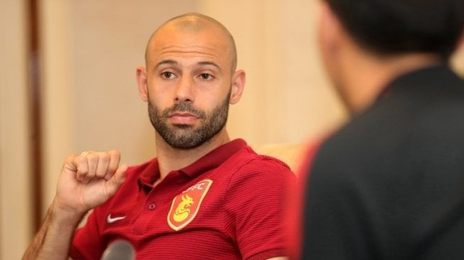 Mantan penggawa Barcelona Javier Mascherano yang kini bermain di Liga Super Cina bersama Hebei Fortune [AFP]