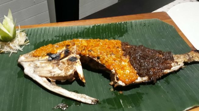 Ikan Rica Parape khas Sulawesi@Menteng. (Suara.com/Risna Halidi)