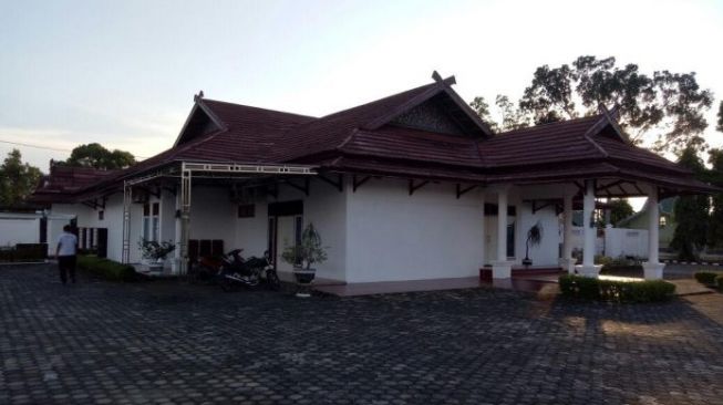 Rumah dinas Wakil Bupati Batanghari Sopia Fattah. (dokumen Serujambi)