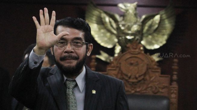 Anwar Usman saat pemilihan Ketua MK periode 2018-2020 di gedung Mahkamah Konstitusi, Jakarta, Senin (2/4). 