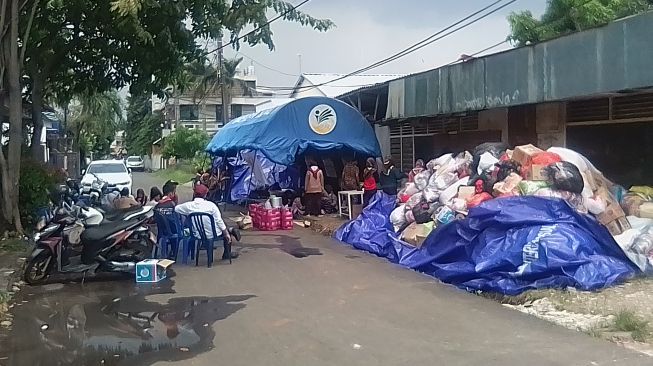 Dapur Umum kebakaran Taman Kota, Jakarta Barat. (suara.com/Lili Handayani)