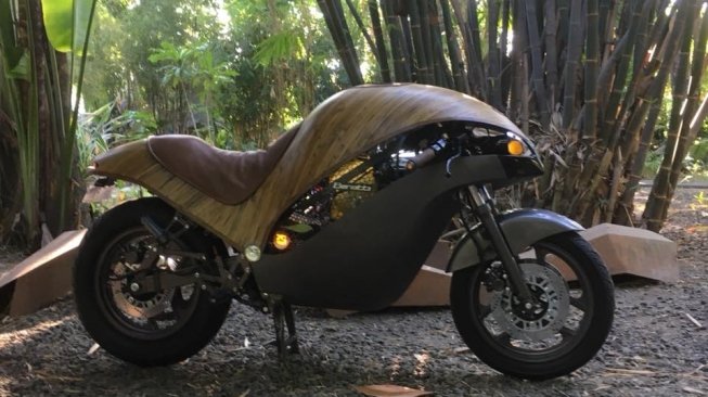 Anti Mainstream, Motor Listrik Ini Dibungkus Bodi Bambu
