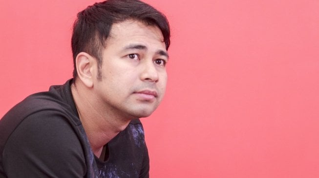 Raffi Ahmad saat bertandang ke Suara.com, Rabu (4/4/2018). [Suara.com/Kurniawan Mas'ud]