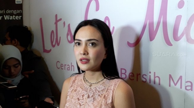 Shandy Aulia saat jumpa pers di Menteng, Senin (9/4/2018) [suara.com/ismail] 