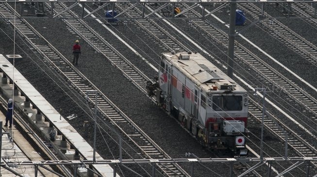 Proyek pembangunan depo Mass Rapid Transit (MRT) di Lebak Bulus, Jakarta, Senin (9/4/).