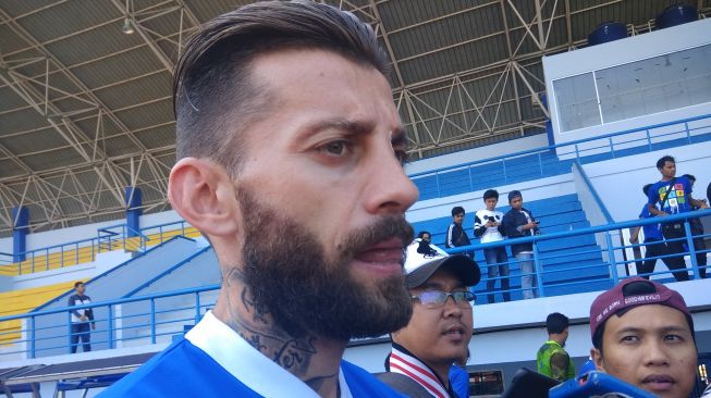 Persib Tandang Ke Arema, Bojan Malisic Berpeluang Dimainkan