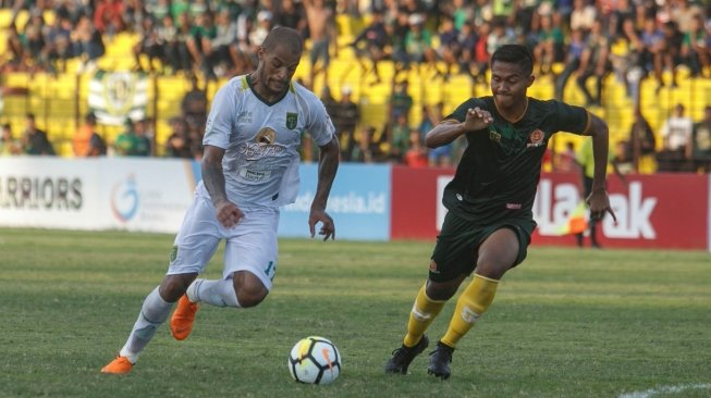 Taklukkan PS Tira 4-1, Persebaya Bawa Pulang Tiga Poin