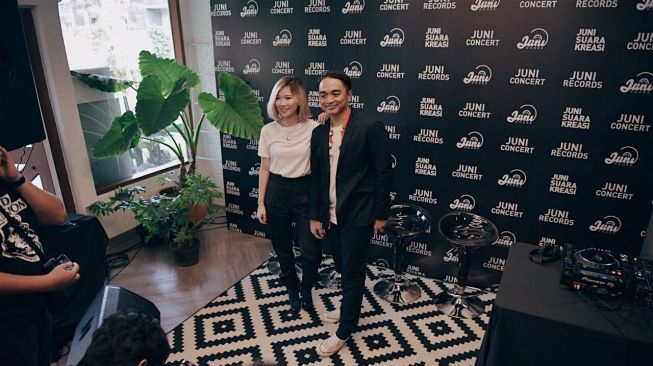 Dipha Barus saat jumpa pers di Juni Records, Rabu (4/4) [Juni Records]