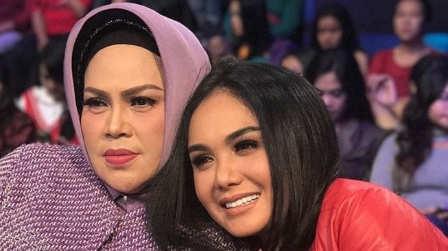 Yuni Shara dengan Hetty Koes Endang (yunishara36/instagram).