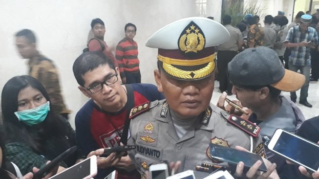 Begini Kelakuan Model Penabrak Ojol Selama Wajib Lapor