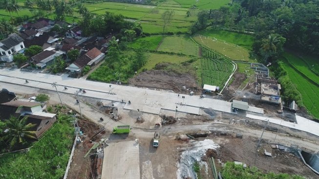 Exit Tol Tlatar, Mojosongo, Boyolali, bagian dari Jalan Tol Salatiga - Solo. [Foto Djoko Setijowarno]