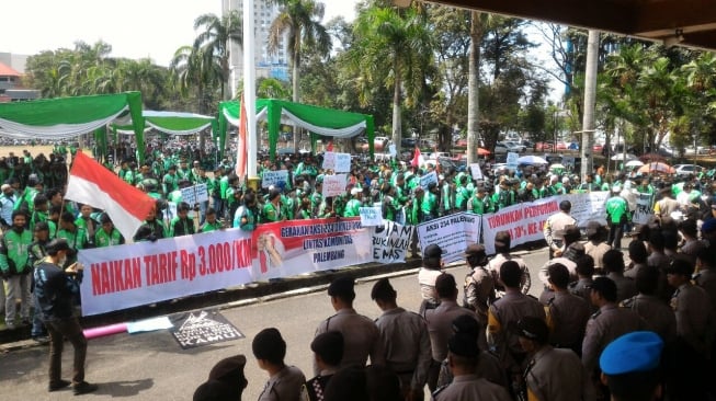 Grab Pertimbangkan Naikkan Tarif Ojek Online