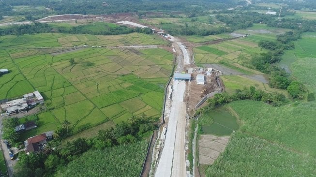 Exit Tol Tlatar, Mojosongo, Boyolali, bagian dari Jalan Tol Salatiga - Solo. [Foto Djoko Setijowarno]