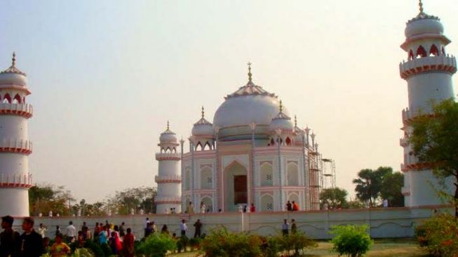 Banglar Taj Mahal di Bangladesh. (India.com)