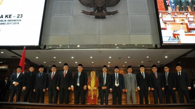 Paripurna DPR Setujui 9 Calon Anggota KPPU 2017-2022