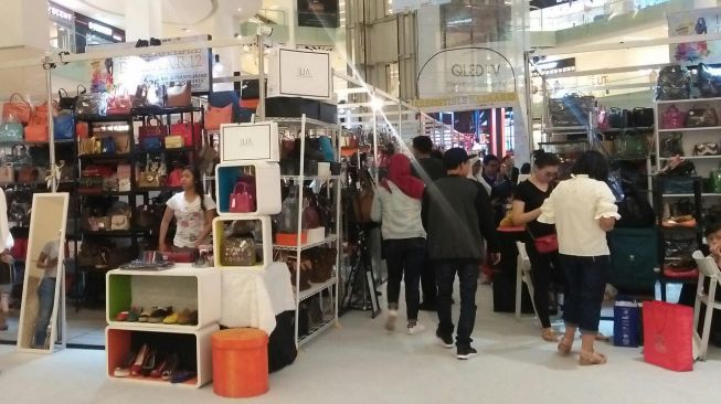 Irresistible Bazar di Gandaria City. (Suara.com/Risna Halidi)