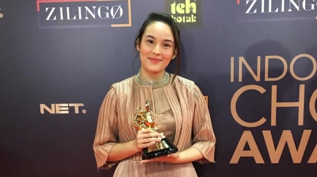 Chelsea Islan raih Aktris Terbaik di Indonesian Choice Awards 2018, Minggu (29/4/2018) [netmediatama/instagram].