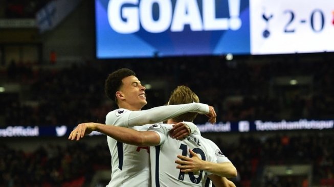 Redam Perlawanan Watford di Wembley, Spurs Bayangi Liverpool