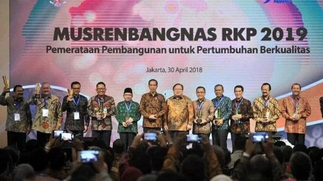 Bangun Bandara Kertajati, Pemprov Jabar Dapat Penghargaan