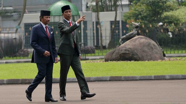 Dalam rangka penguatan hubungan dan kerja sama bilateral.