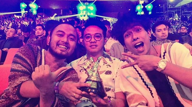 Fourtwnty di ajang Indonesian Choice Awards, Minggu (29/5/2018) [Fourtwnty].