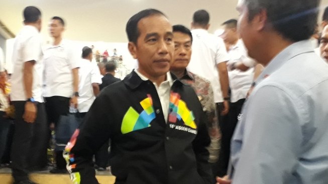 Polemik #2019GantiPresiden, Jokowi: Masa Pakai Kaos Saja Dilarang