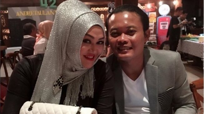 Sule dan istri, Lina. (Instagram)