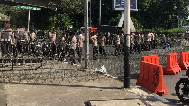 Viral Diprotes, 5 Fakta Trotoar Kedubes AS di Jakarta Ditutup