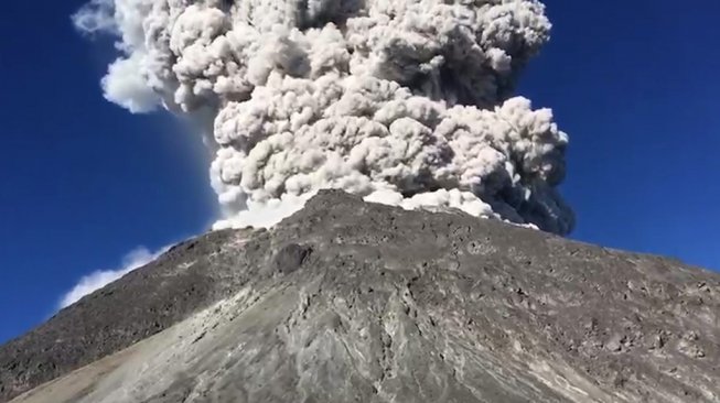 Gunung Merapi Meletus, Begini Kepanikan Para Pendaki