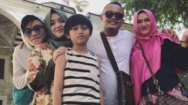 Potret Keharmonisan Keluarga Sule. (Instagram)
