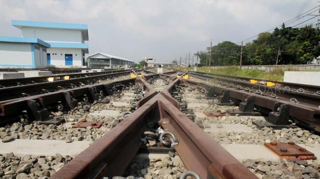 Berfungsi sebagai tempat perawatan sekaligus pemeriksaan kelaikan kereta.