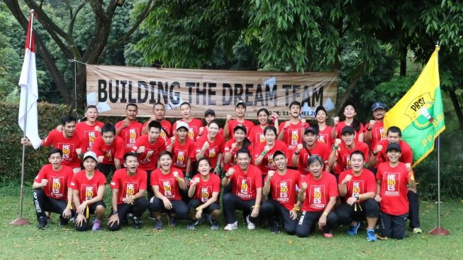 Tim Thomas dan Uber Indonesia mengikuti program team building di Hotel Aston, Bogor, 11-12 Mei 2018. [Dok. PBSI]