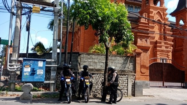 Pasca Bom Surabaya, Gereja di Bali Dijaga Super Ketat