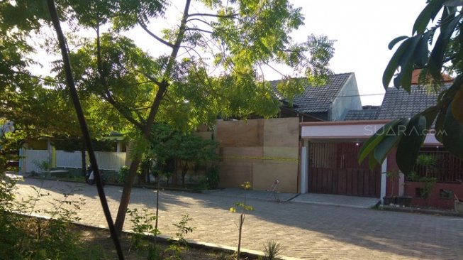 Intip Rumah Mewah Rp 1,5 M Milik Pengebom 3 Gereja Surabaya