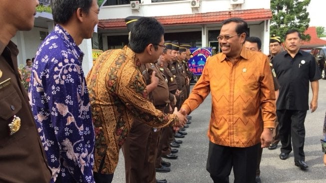 Peletakan batu pertama (groundbreaking) “Pekerjaan Fisik Pembangunan Gedung Kantor Kejaksaan Tinggi Provinsi Riau” dihadiri langsung oleh Jaksa Agung RI, H.M. Prasetyo. (Sumber: Istimewa)