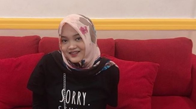 Putri Tunggal Sule yang Modis, Intip 5 Potret OOTD Putri Delina