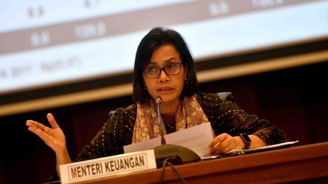Menteri Keuangan Sri Mulyani memberikan keterangan pers kinerja APBN 2018 di kantor Kemenkeu, Jakarta, Kamis (17/5).